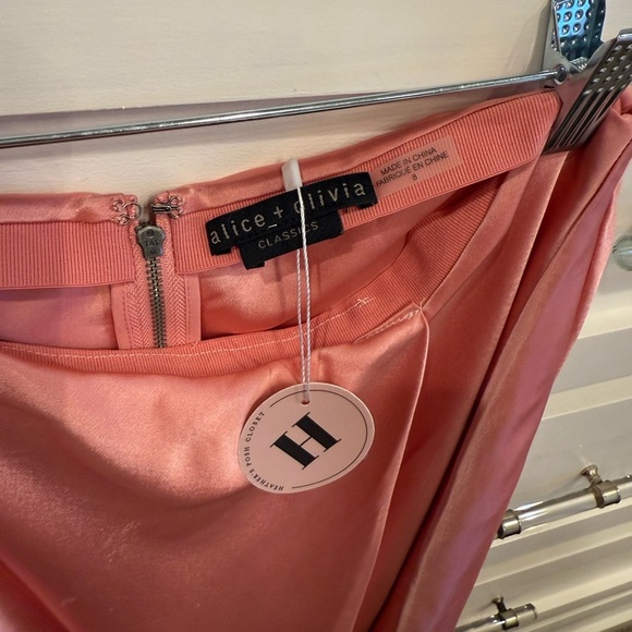 Alice + Olivia Elegant asymetrical Pink Satin Skirt - Picture 13 of 14